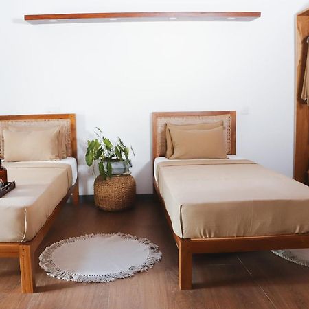 Roots Retreat Ξενοδοχείο Unawatuna Δωμάτιο φωτογραφία